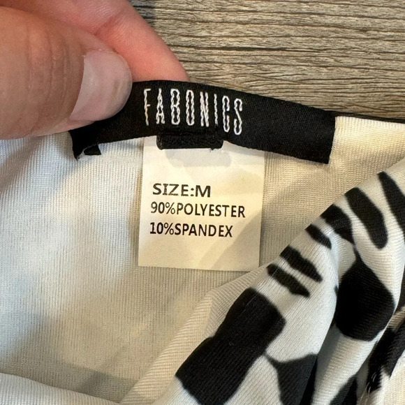 NWT Fabonics Women White Black Leopard Print Two Piece Swim Bikini Set Size M - Picture 3 of 7